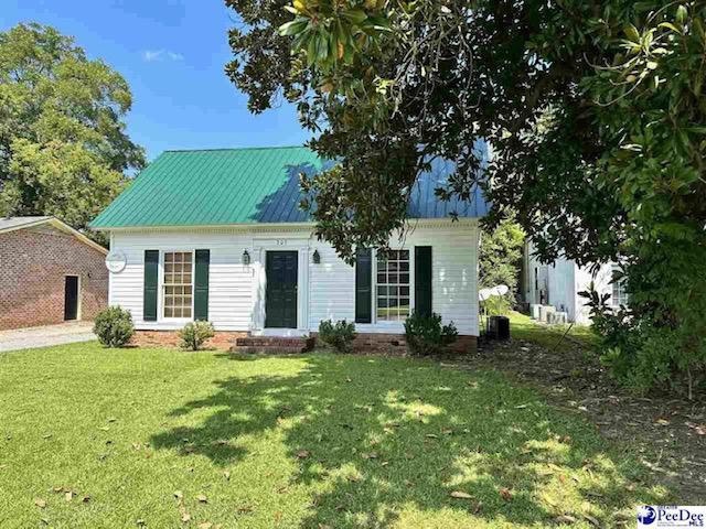 207 Bobby Gerald Parkway - B